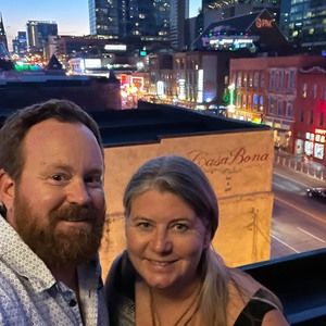 Meet your Posher, Lori